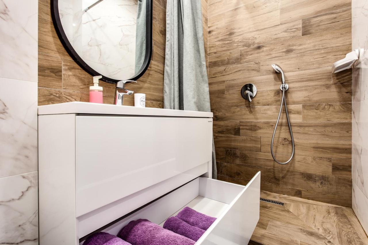 לבוב Vip Apartments מראה חיצוני תמונה